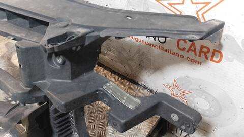 Foto 2ª: Panel Frontal Volkswagen Passat ADVANCE BERLINA 140CV 103KW [BMP] (2005)