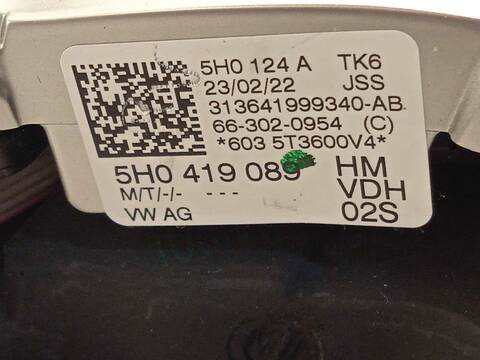 Foto 4ª: Volante Volkswagen Tiguan 2.0 TDI 150CV 110KW [DTSB] (2022)