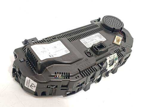 Foto 4ª: Cuadro de Instrumentos Audi Q3 35 TFSI 150CV 110KW [DXD] (2025)