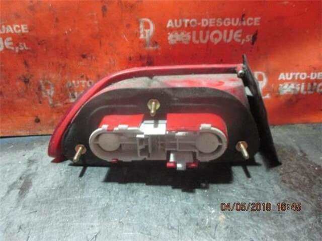 Foto 3ª: Piloto Trasero Derecho Alfa Romeo 156 1.8 T.SPARK PROGRESSION [1.8 LTR. - 106 KW 16V CAT] [AR 32201]