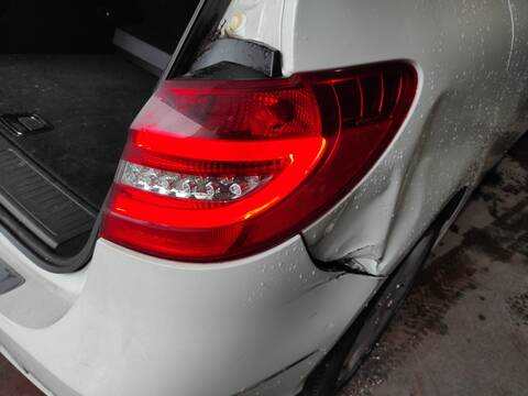 Piloto Trasero Derecho Mercedes Clase B 150 270910