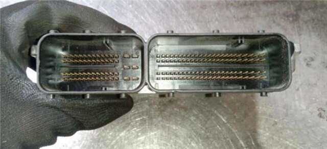Foto 3ª: Centralita Motor ECU Bmw Serie 5 518 520 D [N47D20A]