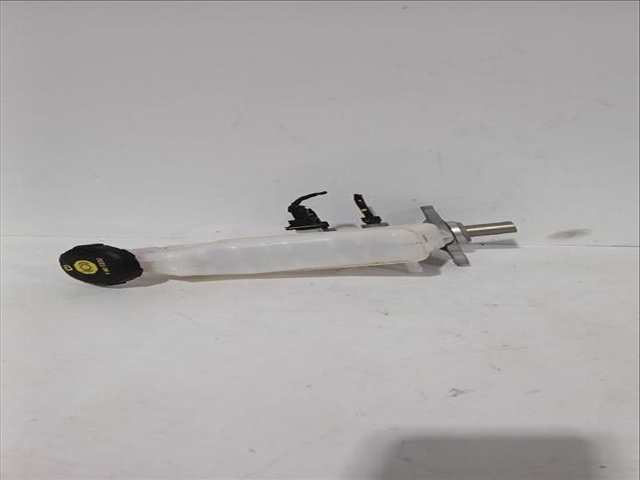 Foto 3ª: Bomba Freno Kia Stonic 1.0 T-GDI 101CV [G3LC G3LE] (2017)