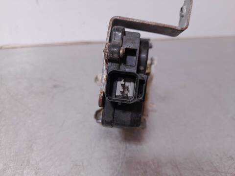 Foto 3ª: Cerradura Puerta Trasera Derecha Mitsubishi Outlander 2.0 2WD 136CV 100KW [4G63] (2003)