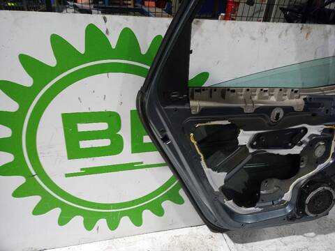 Foto 3ª: Puerta Trasera Izquierda Citroen C4 EXCLUSIVE AUT. 109CV [9HZDV6TED4] (2006)