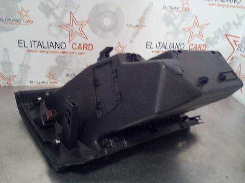 Foto 3ª: Guantera Peugeot 208 156CV 115KW