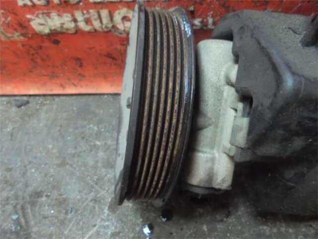 Foto 2ª: Bomba Servodireccion Mercedes Vito 111 CDI [OM 646.982]