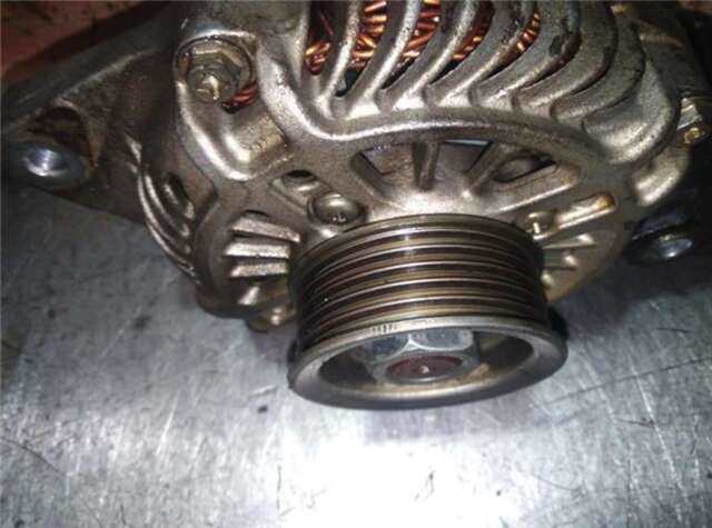 Foto 3ª: Alternador Suzuki Grand Vitara 2.0 JLX-A (5-PTAS.) [2.0 LTR. - 103 KW 16V CAT] [J20A]