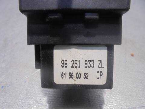 Foto 3ª: Mando Multifuncion Peugeot 406 SR BERLINA 110CV 81KW [LFY] (1998)
