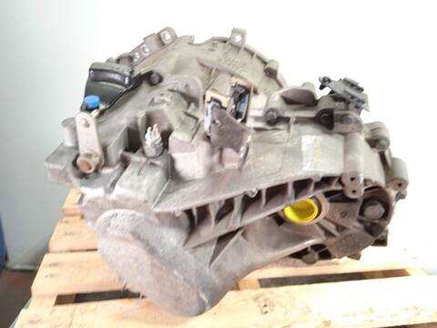 Foto 4ª: Caja Cambios Volvo S60 2.4 170CV 125KW [B5244S] (2001)