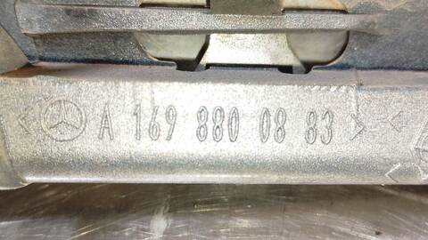 Foto 4ª: Rejilla Delantera Mercedes Clase B 150 200 CDI 245.208) 140CV 103KW [640941] (2007)