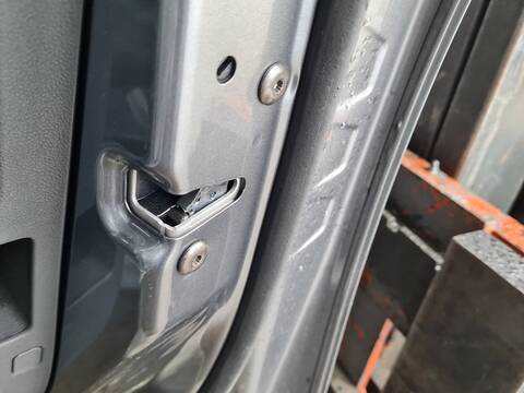 Cerradura Puerta Delantera Derecha Skoda Octavia AMBITION 115CV 85KW
