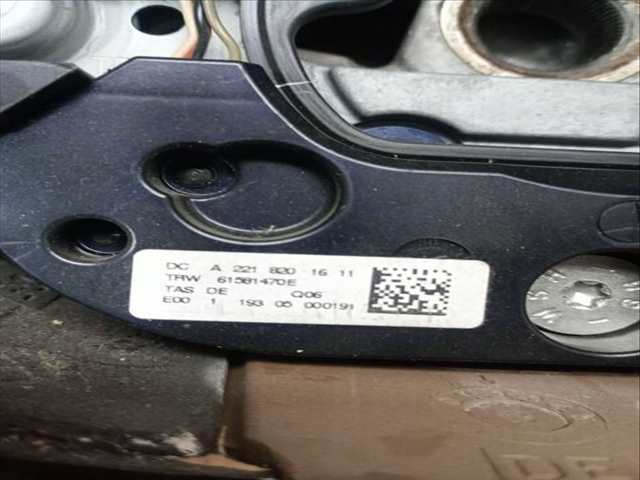 Foto 3ª: Volante Mercedes Clase S 220 500 221.071) BERLINA 388CV 285KW [M273961] (2006)