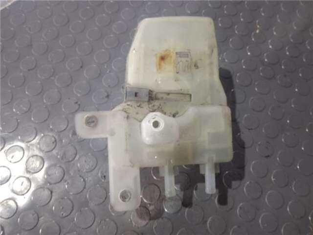 Foto 3ª: Deposito Liquido Frenos Toyota Prius HÍBRIDO BASIS [HÍBRIDO 57 KW ( 1.5 LTR. - 57 CAT)] [1NZ-FXE]