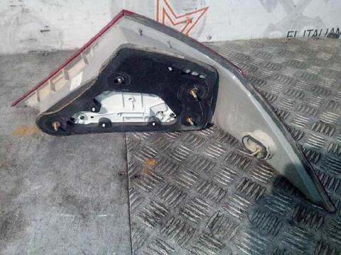 Foto 2ª: Piloto Trasero Izquierdo Mercedes Clase C 160 350 219.356) 272CV 200KW [272964] (2004)