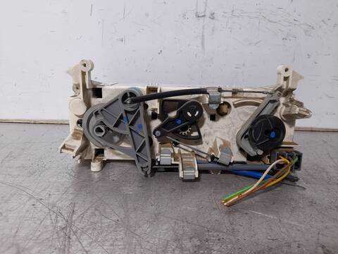 Foto 2ª: Mando Calefacción A. A. Peugeot Partner 58CV 43KW [WJZ] (1999)