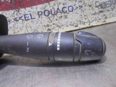 Foto 3ª: Mando Multifuncion Renault Megane 1.6 BERLINA 107CV 79KW I FASE 2 BERLINA BA0) [K4M] (1999)
