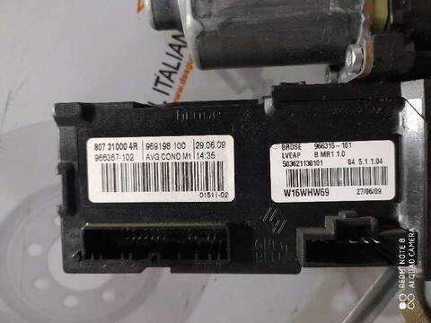 Foto 2ª: Elevalunas Eléctrico Delantero Izquierdo Renault Megane 1.5 DCI DIESEL CAT BERLINA 86CV 63KW III BERLINA 5 P [K9K830] (2009)