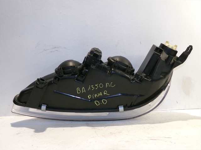 Foto 3ª: Faro Derecho Peugeot 406 1.8 G 5P 81KW [LFY] (1999)