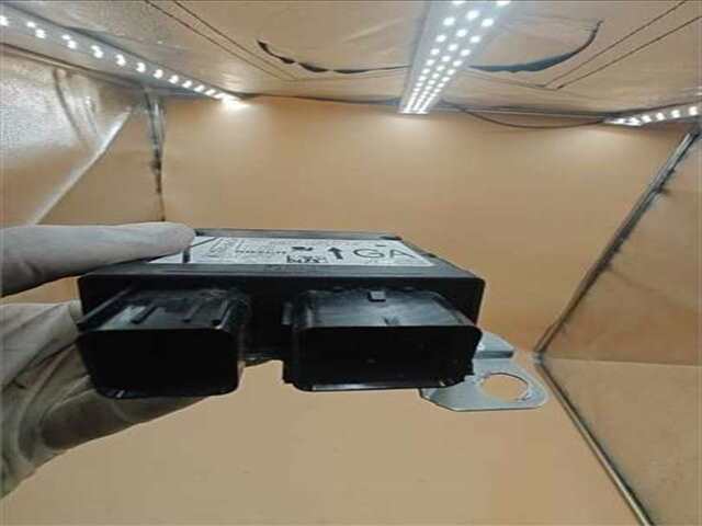 Foto 3ª: Centralita Airbag Ford S Max 1.6 LIMITED EDITION [1.6 LTR. - 85 KW TDCI CAT] (CA1)(2006 _) [T1WA]