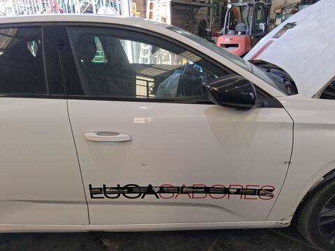 Puerta Delantera Derecha Peugeot 308 BLUEHDI 130 FBYHZL FBYHZT) 131CV 96KW