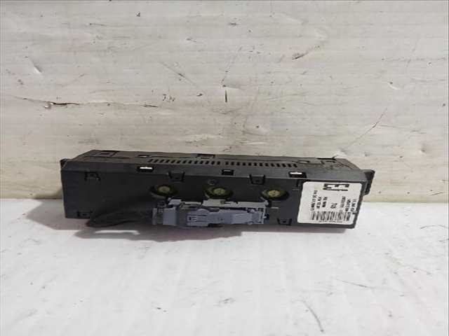 Foto 3ª: Pantalla Multifuncion Opel Corsa 1.3 CDTI L08 L68) 75CV [A 13 DTC Z 13 DTJ] (2006)