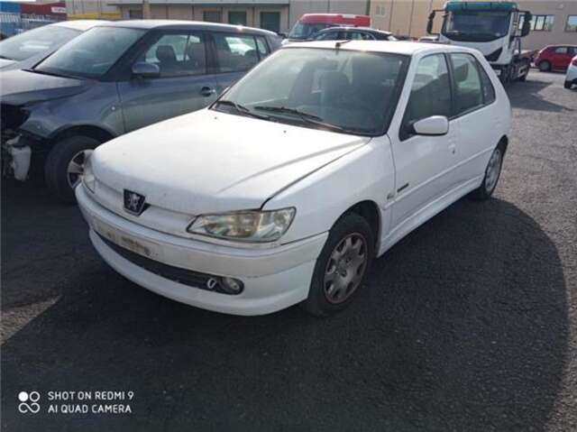 Faro Izquierdo Peugeot 306 1.9D