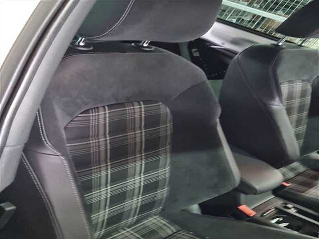 Foto 3ª: Asiento Delantero Derecho Volkswagen Golf 2.0 GTD 184CV 135KW [CUNA] (2013)
