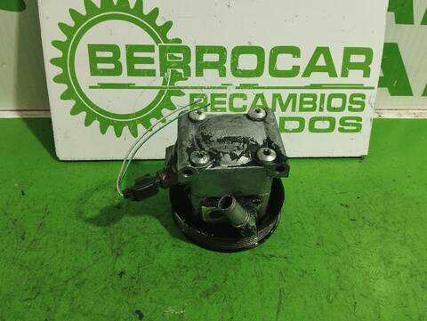 Foto 1ª: Bomba de Direccion Ford Focus 1.6 16V CAT 101CV [HWDA] (2004)