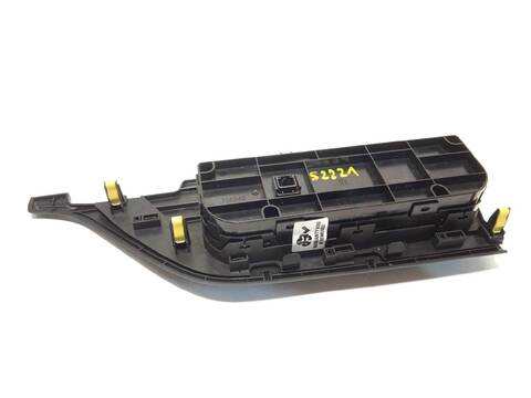 Foto 4ª: Mando Climatizador Toyota Auris 1.8 16V HIBRIDO) 99CV 73KW [2ZR] (2015)