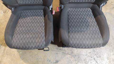 Foto 4ª: Asientos Traseros Opel Mokka EDITION ECOFLEX 131CV 96KW [A17DTS] (2014)