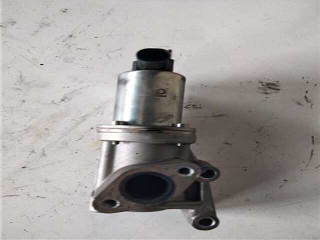 Foto 3ª: Valvula EGR Kia Ceed 1.4 BUSINESS [1.4 LTR. - 66 KW CRDI CAT] (JD)(2012) [D4FB-W]