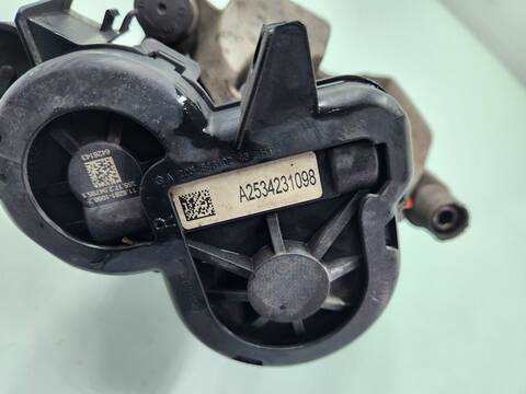 Foto 3ª: Pedal Embrague Mercedes Clase G 230 GLC 250 D 4MATIC 253.909) 204CV 150KW [651921] (2024)