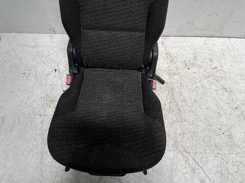 Foto 3ª: Asientos Traseros Peugeot 308 ENVY 112CV [9HR (DV6C)] (2008)