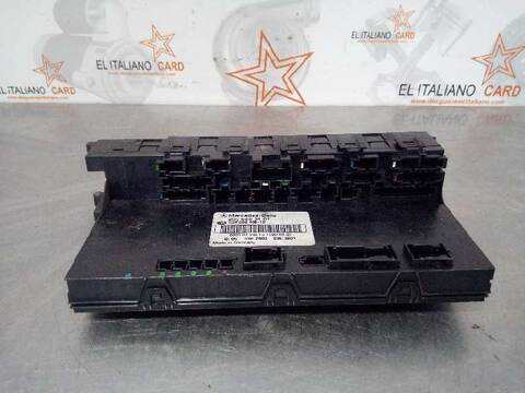 Caja Reles Fusibles Mercedes Clase C 160 220 CDI 203.006) BERLINA 143CV 105KW