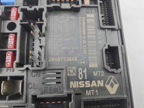 Foto 2ª: Caja Reles Fusibles Renault Captur TECHNO 140CV 103KW [H5H490] (2022)