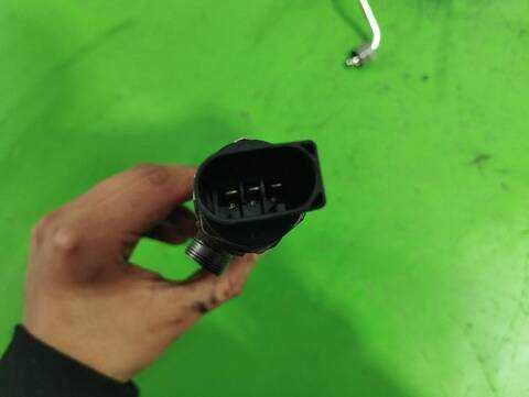 Foto 2ª: Rampa Inyectora Bmw Serie 3 315 2.0 16V 143CV [N43B20A] (2005)