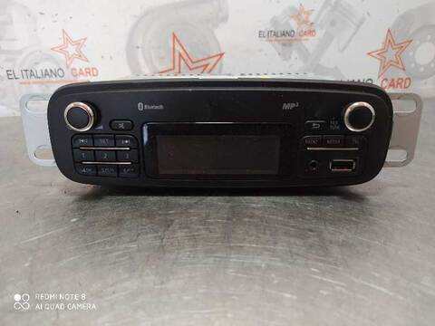 Foto 4ª: Sistema Audio Radio CD Renault Clio EXPRESSION 75CV 55KW [K9K C6] (2015)