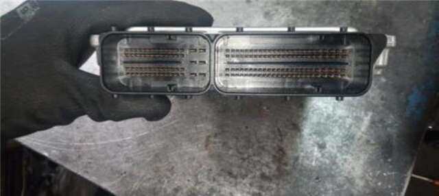 Foto 3ª: Centralita Motor ECU Bmw Serie 3 315 3.0 325D [3.0 LTR. - 145 KW TURBODIESEL CAT] [306D3]