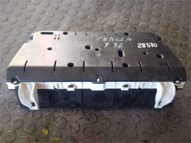 Foto 3ª: Cuadro de Instrumentos Toyota Corolla 2.2 D-4D SPORT [2.2 LTR. - 130 KW D-CAT] [2AD-FHV]