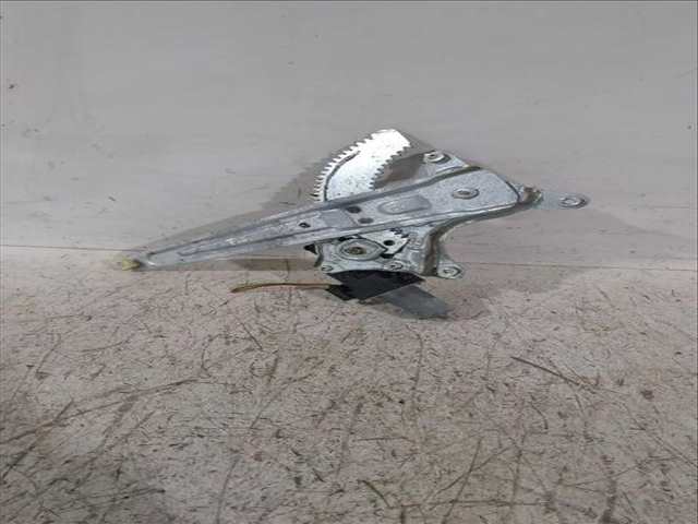 Foto 3ª: Elevalunas Manual Trasero Izquierdo Suzuki SX4 1.4 T ALLGRIP AKK 414) 140CV [K14C] (2013)