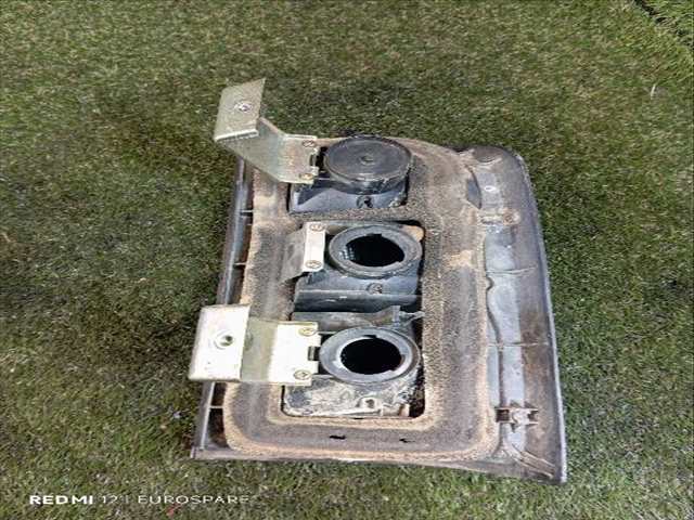 Foto 4ª: Piloto Trasero Izquierdo Nissan Patrol 2.8 TD Y61 TD6 [RD28ETI] (1999)