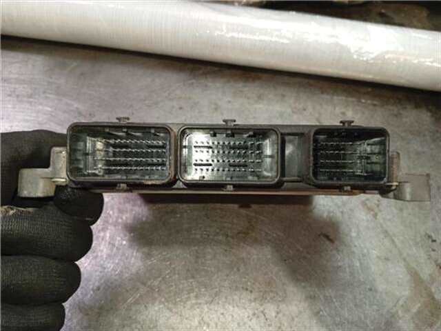 Foto 3ª: Centralita Motor ECU Dacia Duster 1.5 DCI [K9K 892]