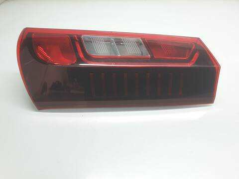 Foto 2ª: Piloto Trasero Derecho Renault Express ADVANCE