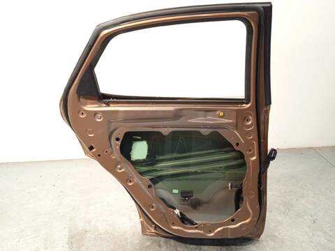 Foto 4ª: Puerta Trasera Izquierda Kia Xceed 1.0 TGDI CAT 120CV 88KW [G3LE] (2023)