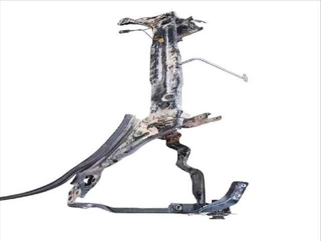 Foto 3ª: Paragolpes Delantero Mercedes Clase C 160 C 220 CDI 204.002) (2007)