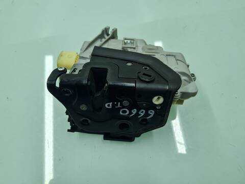 Cerradura Puerta Trasera Derecha Audi Q7 QUATTRO 3.0 TDI 239CV