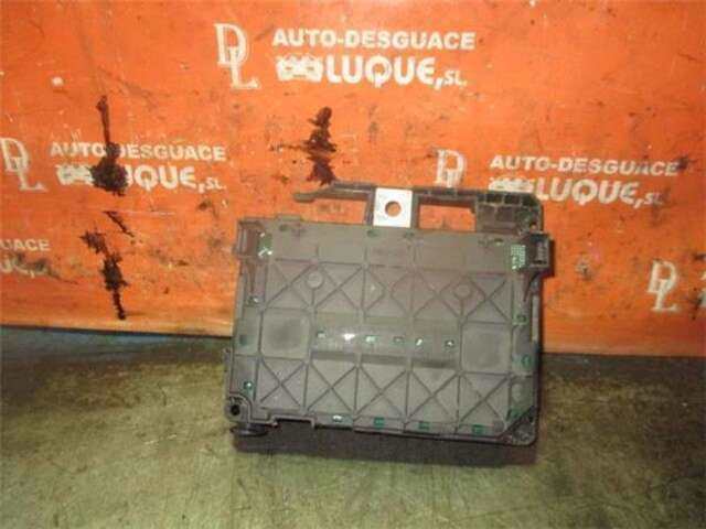 Foto 2ª: Caja Reles Fusibles Citroen C5 2.0 EXCLUSIVE [2.0 LTR. - 100 KW HDI FAP CAT (RHR - DW10BTED4)] [RHR (DW10BTED4)]