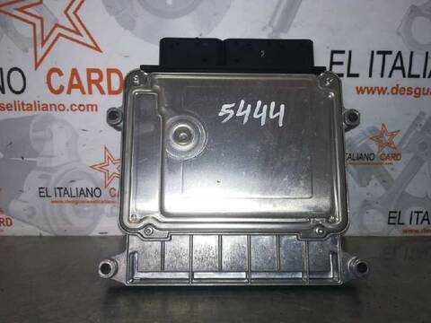 Foto 3ª: Centralita Motor ECU Hyundai i10 STYLE 78CV 57KW [G4LA] (2010)