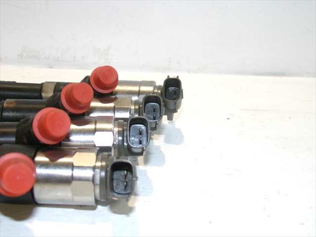Foto 4ª: Inyectores Mitsubishi ASX 1.8 D 2010-2012 [4N13] (2012)